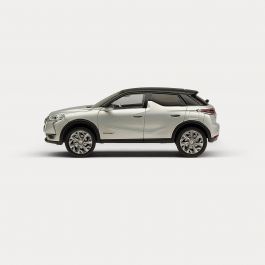MINIATURE DS 3 CROSSBACK E TENSE PEARL CRYSTAL 1:43 | DS Official